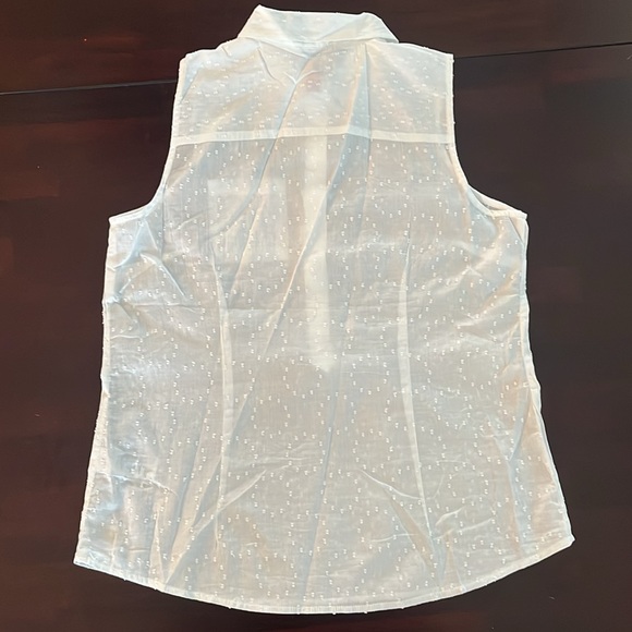 Izod Sleeveless Shirt - Picture 6 of 8